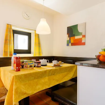 Villaggio Sureggio - App- A6 By Interhome דירה *