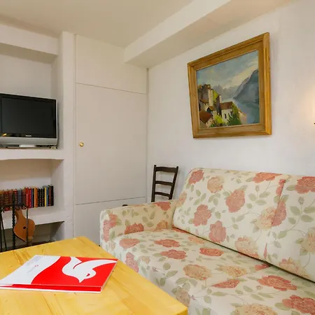 דירה Villaggio Sureggio - App- A6 By Interhome